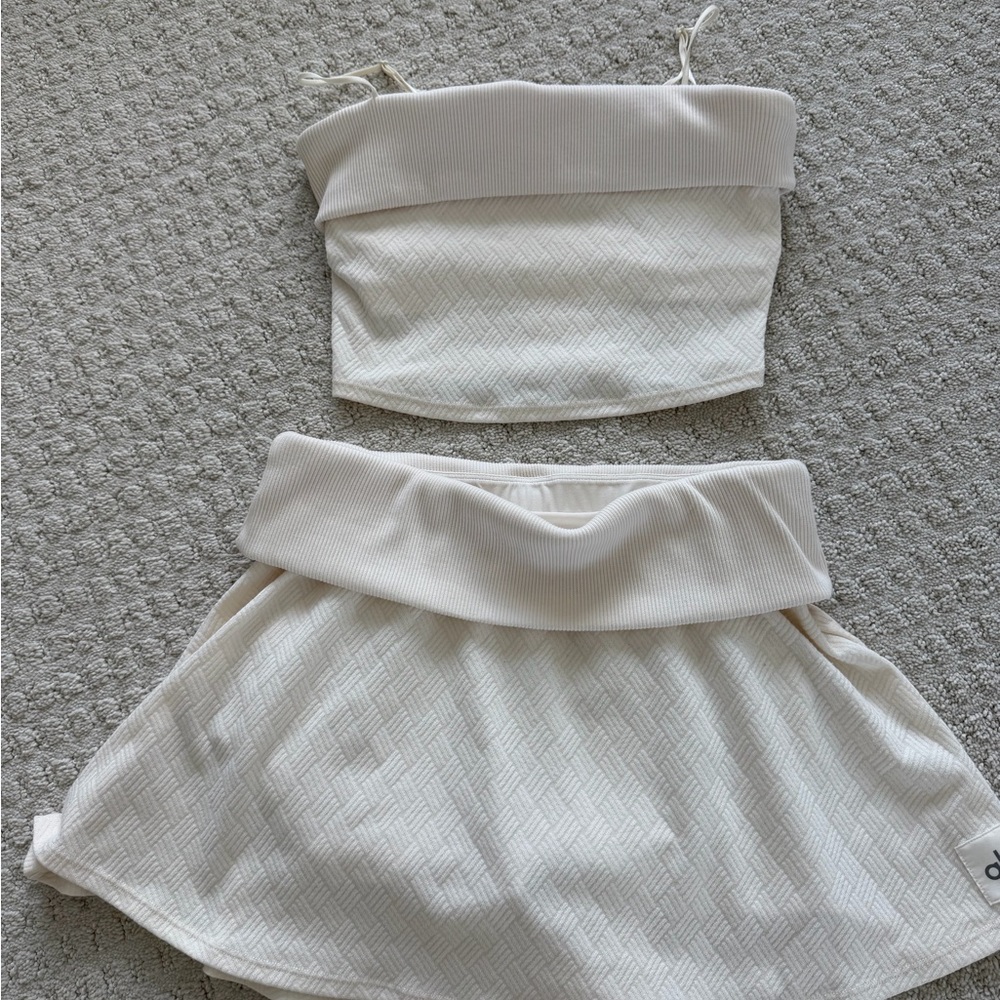 Alo Yoga Doubles Only ivory skort and cropped tank set. Top - XS and skort -S